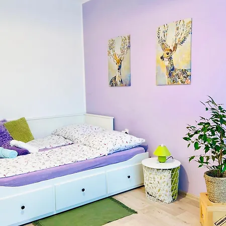 Garsonka Ve Dvore Dvur Kralove nad Labem Exterior photo